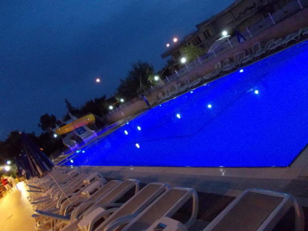 Hotel Atlas Beach โคนัคคลึ ภายนอก รูปภาพ